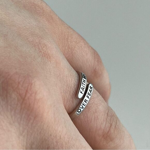 Carved Cross Faith Over Fear Ring, Minimalist Design zinc alloy ring - Picture 4 of 10